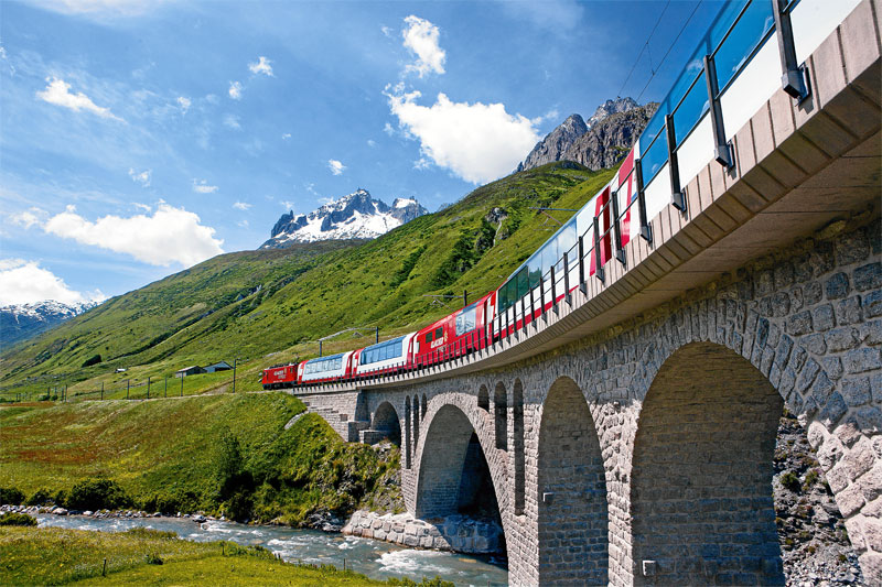 The Glacier Express near Hospental